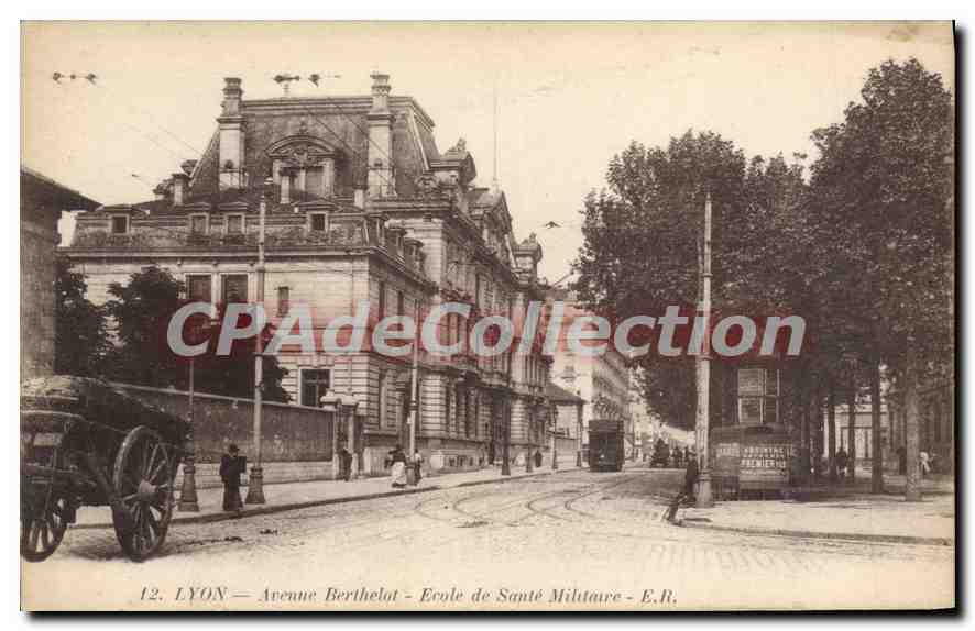 CPA Lyon Avenue Berthelot Ecole de Sante Militaire 