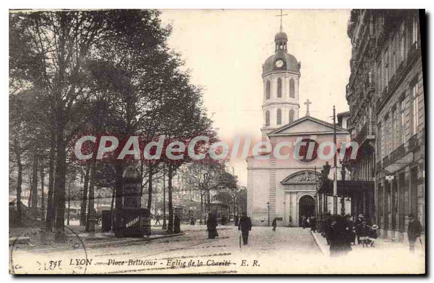 CPA Lyon Place Bellecour Eglise de la Charite 