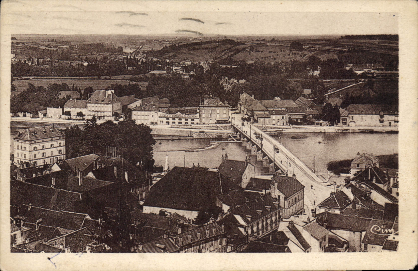 CPA Gray Hte Saone Panorama du Port Villaneuve et Chaussee d'Arc 