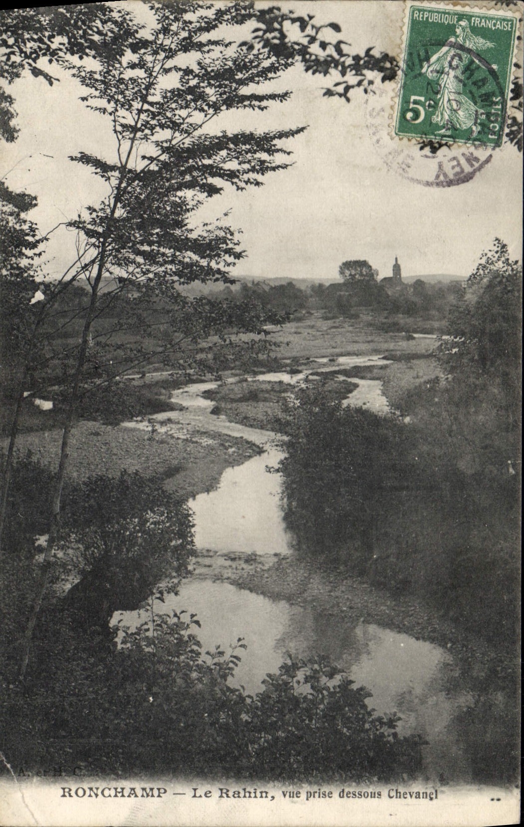 Ronchamp — Le Rahin, vue prise dessous Chevangel