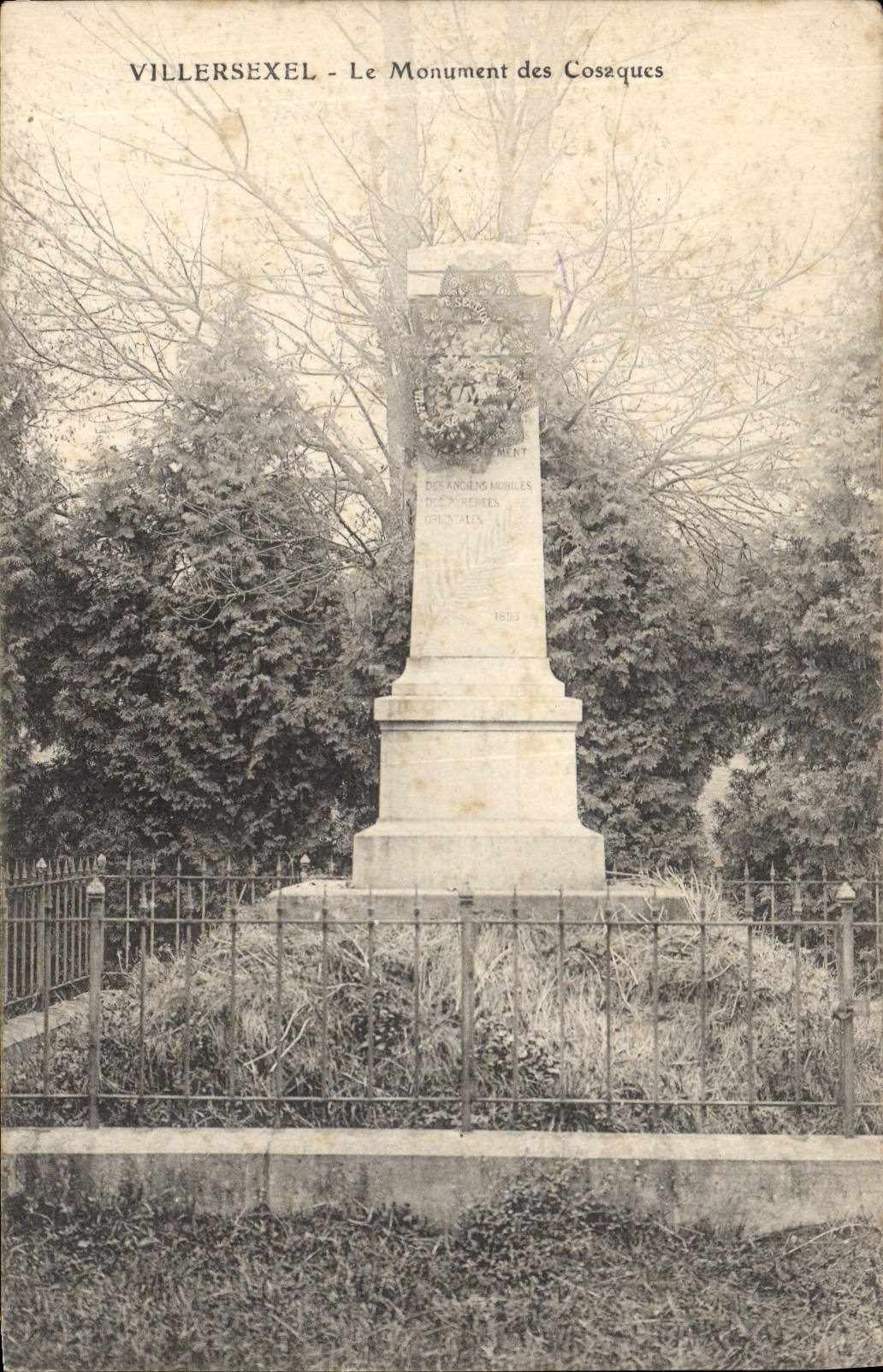 CPA Villersexel Le Monument des Cosques 