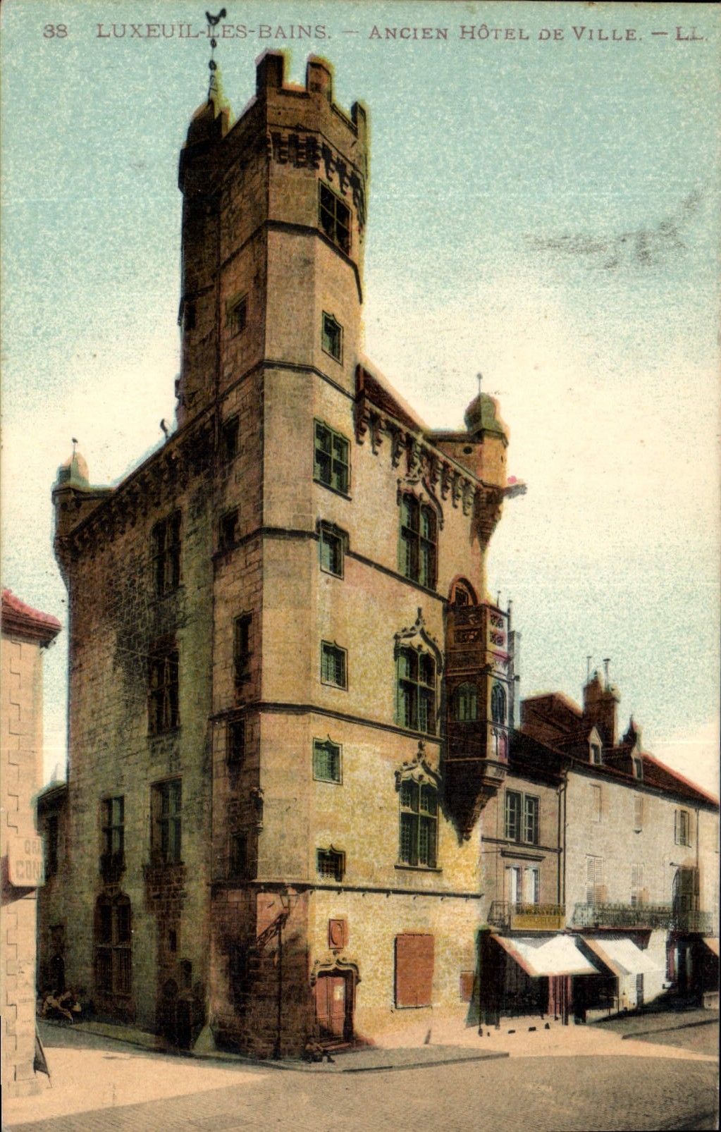 LUXEUIL-LES-BAINS — Ancien Hôtel de Ville — LL. — N° 38