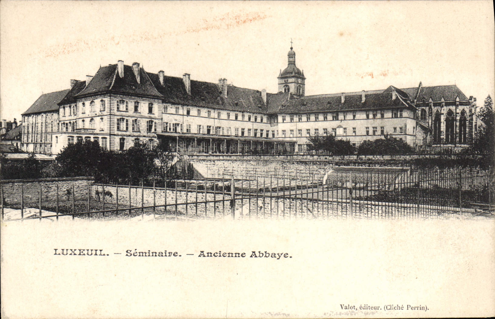 LUXEUIL - Séminaire - Ancienne Abbaye — Valot, éditeur. (Cliché Perrin)