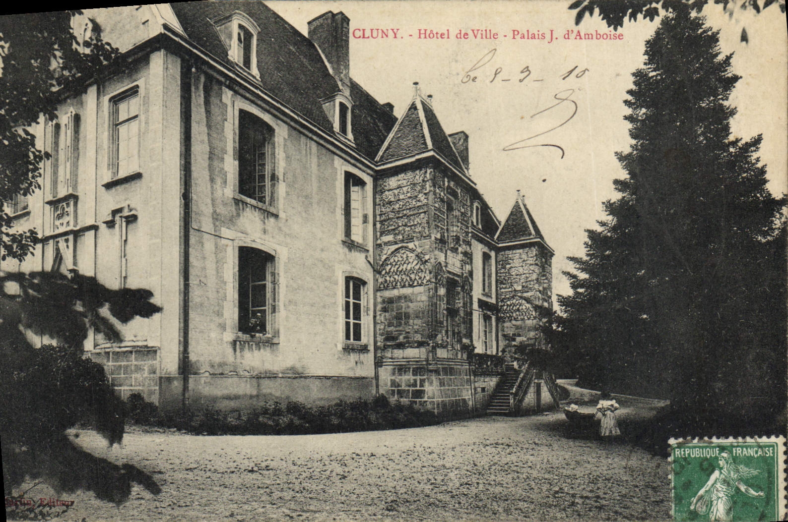 Cluny - Hôtel de Ville - Palais J. d'Amboise
