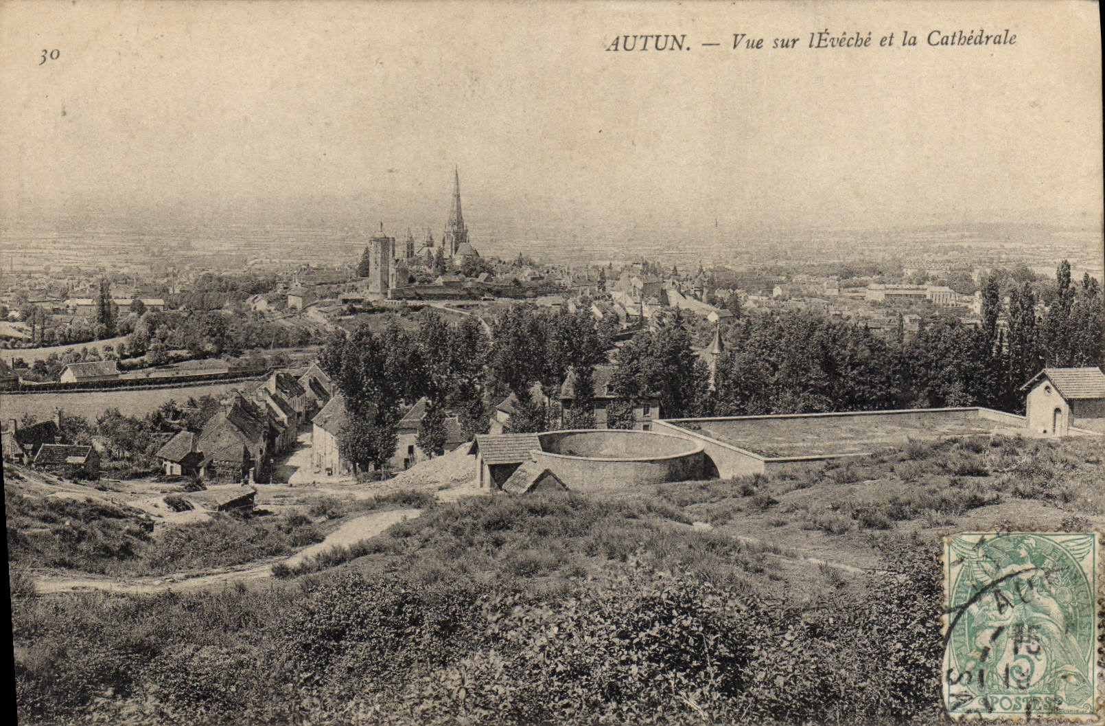Autun — Vue sur l'Évêché et la Cathédrale — Éditeur inconnu, n° 30