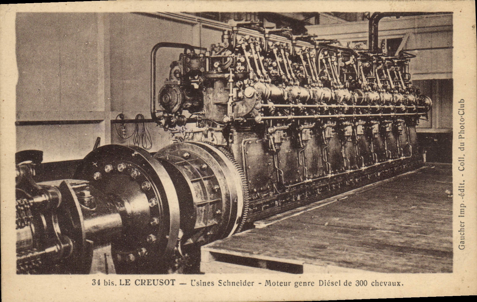 Usines Schneider — Moteur Diesel de 300 chevaux — Gaucher imp.-édit. - Coll. du Photo-Club