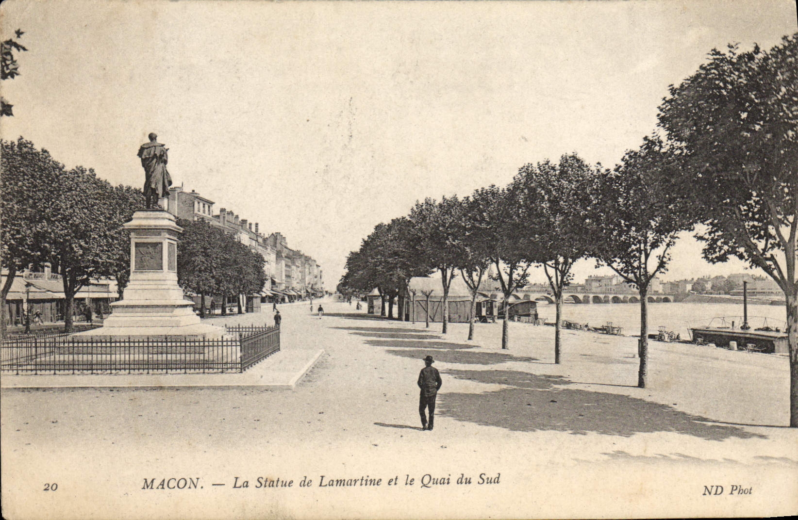 Macon — La Statue de Lamartine et le Quai du Sud — ND Phot