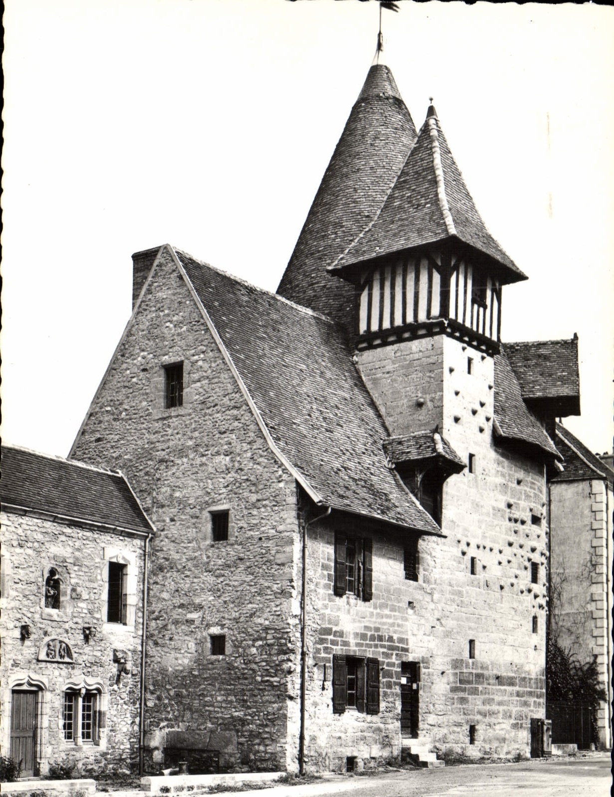 CPSM Marcigny S et L Moulin du Prieure Bnedictin XV s