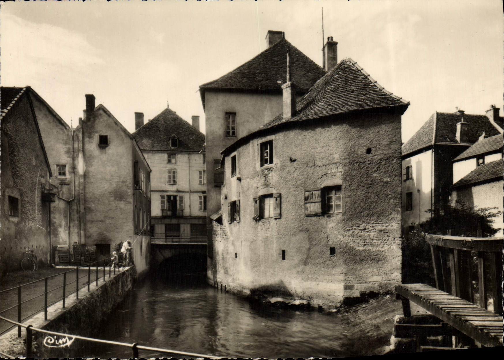 CPSM Charolles S et L Vieux Charolles Une vieille Maison du quartier de la Catin