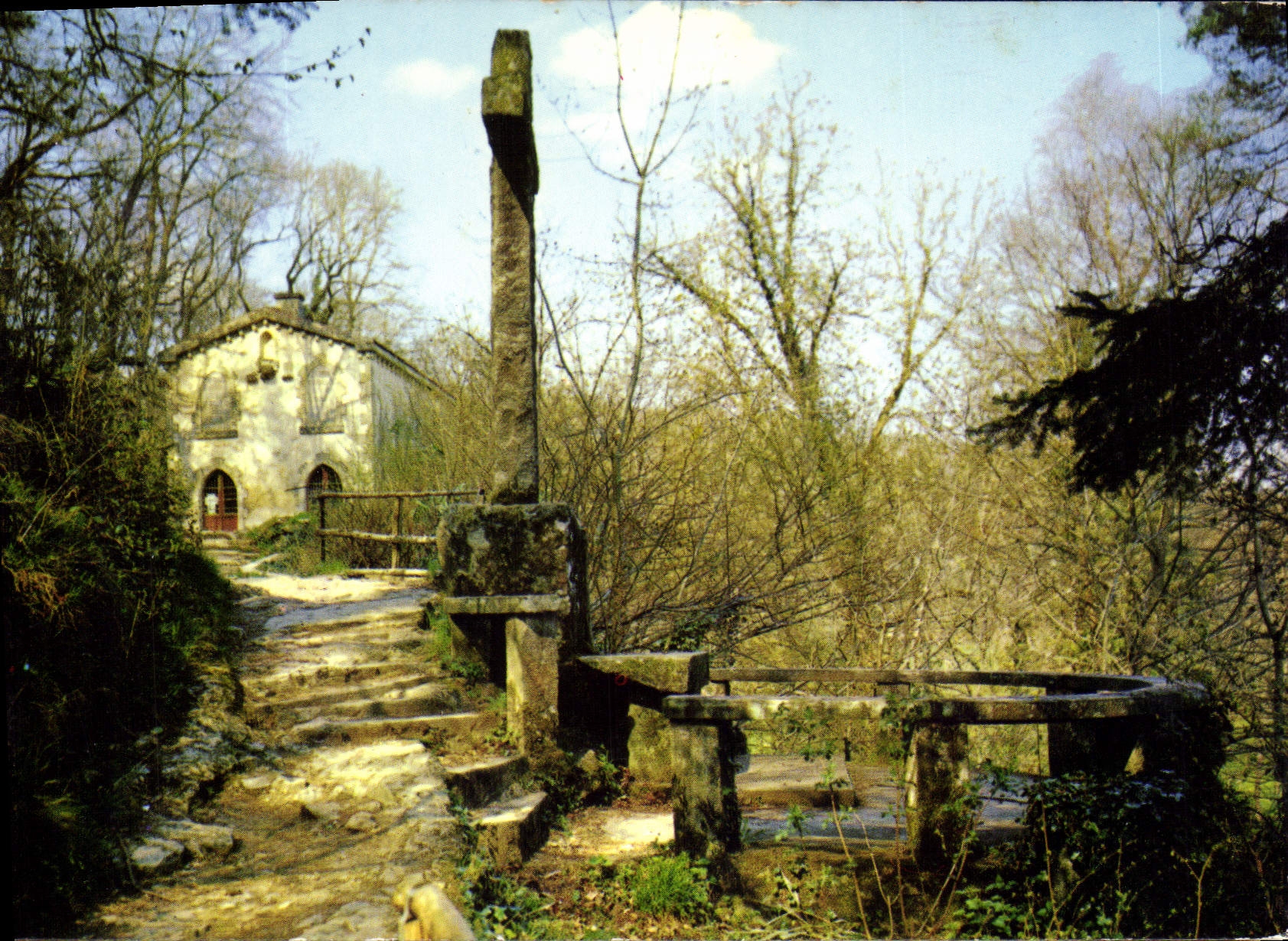 Chapelle et Croix du Père de Montfort — Mervent (Vendée) — Couleurs Naturelles, n° XR 158/2