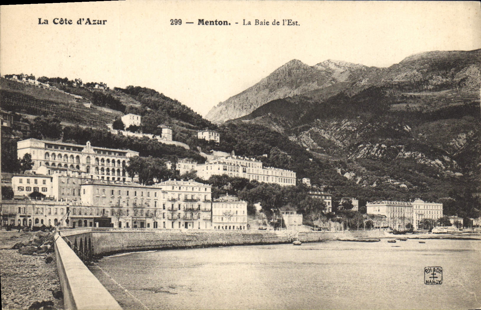 CPA La cote d’azur Menton la baie de l’Est 