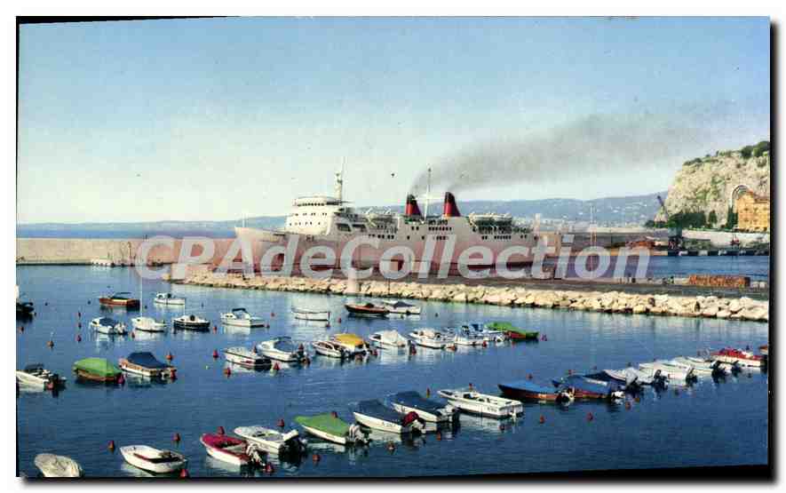 CPA NICE courier pour la corse sortant du port 