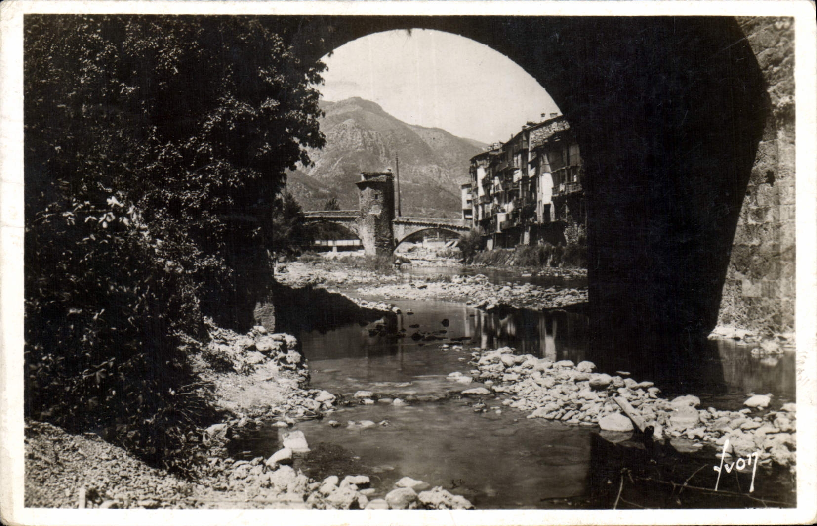 CPA Cote d'Azur Sospel Vieilles maisons au Bord de la Bevera 