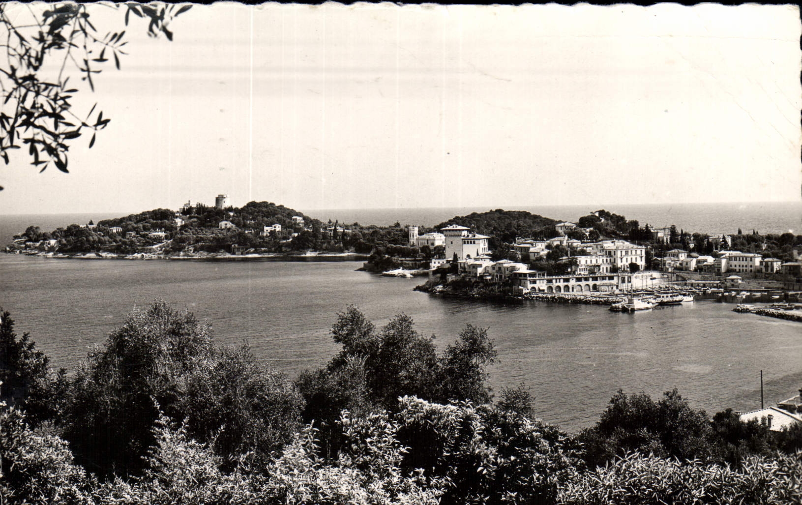 Saint-Jean-Cap-Ferrat — Le port et la Pointe St-Hospice — Éditions S.E.P.T.