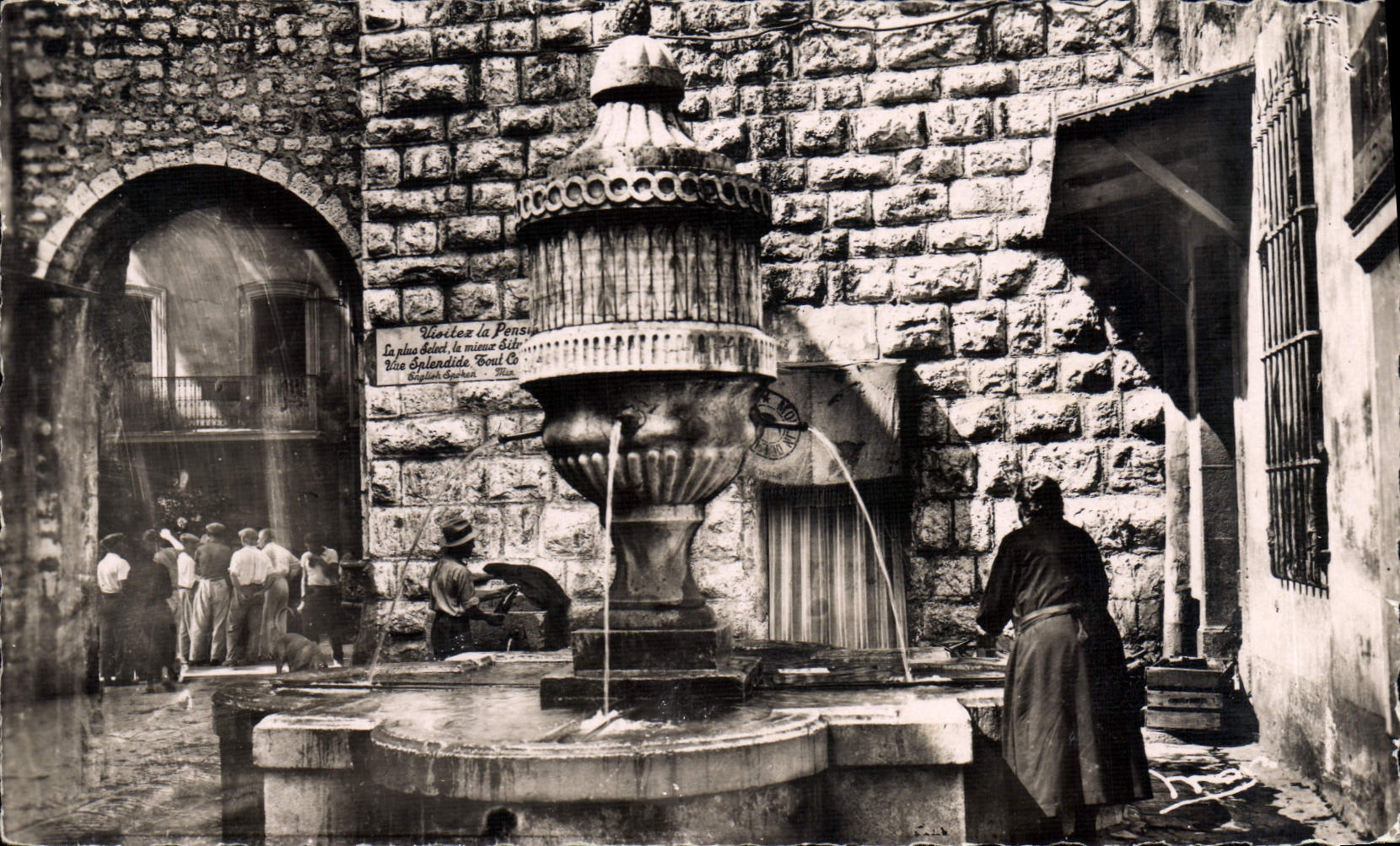 La Fontaine du Peyra — Vence (Alpes-Maritimes) — Éditions Nîce