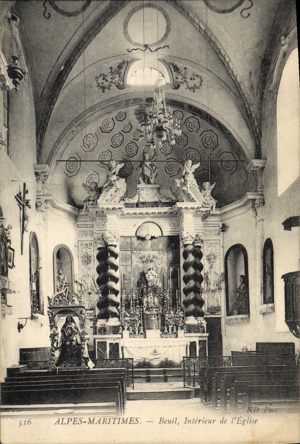 CPA Alpes Maritimes Beuil interieur de l'eglise 