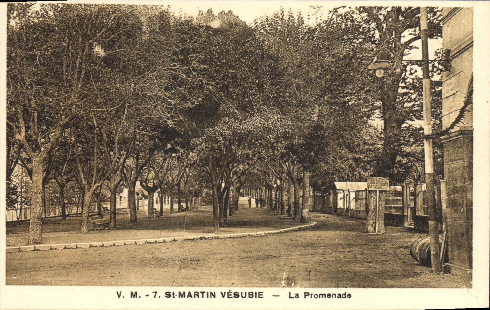 CPA St Martin Vesubie la Promenade 