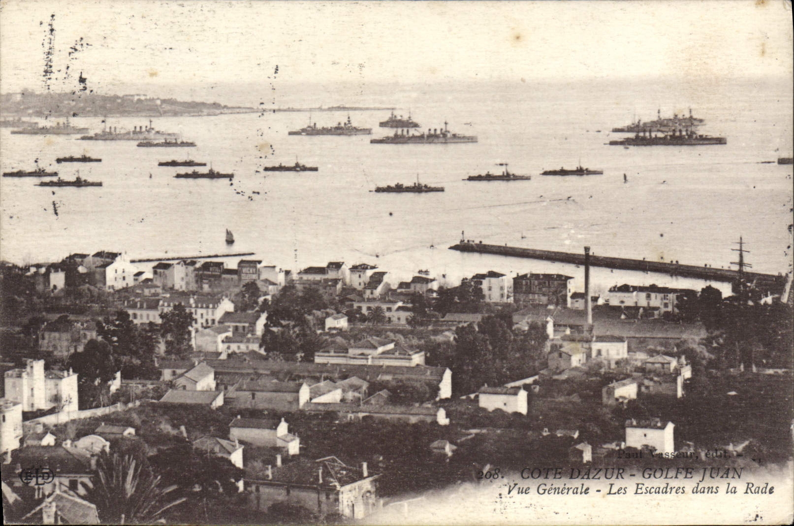 CPA Cote d'Azur Golfe Juan Vue generale Les Escadres dans la Rade 