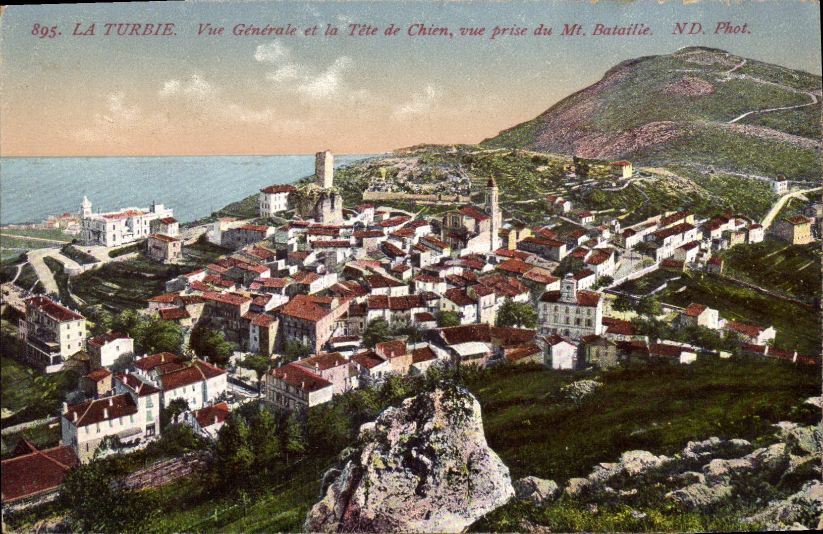 La Turbie — Vue Générale et la Tête de Chien, vue prise du Mt. Bataille — ND. Phot.