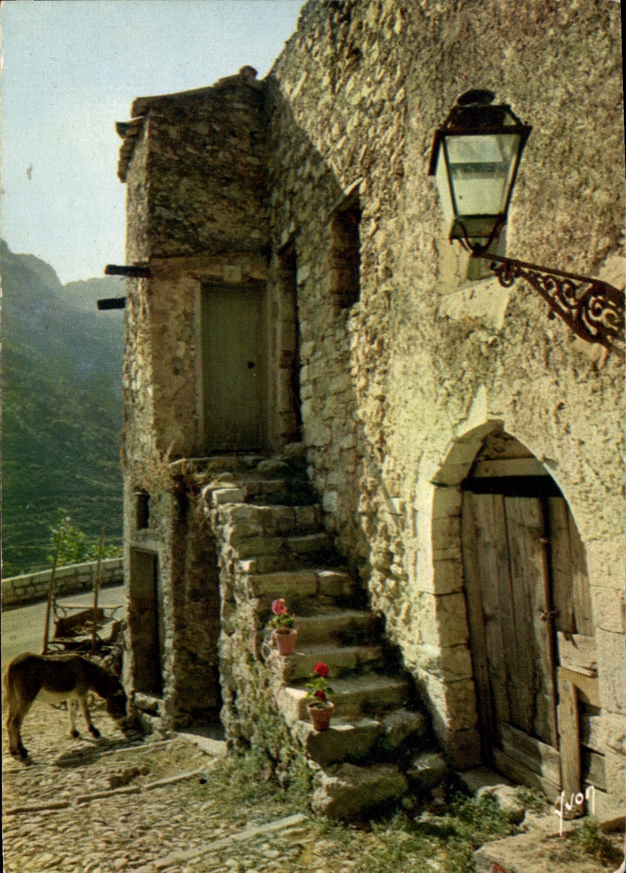 Sainte-Agnès (Alpes-Maritimes) — Vieille rue — Éditions Yvon
