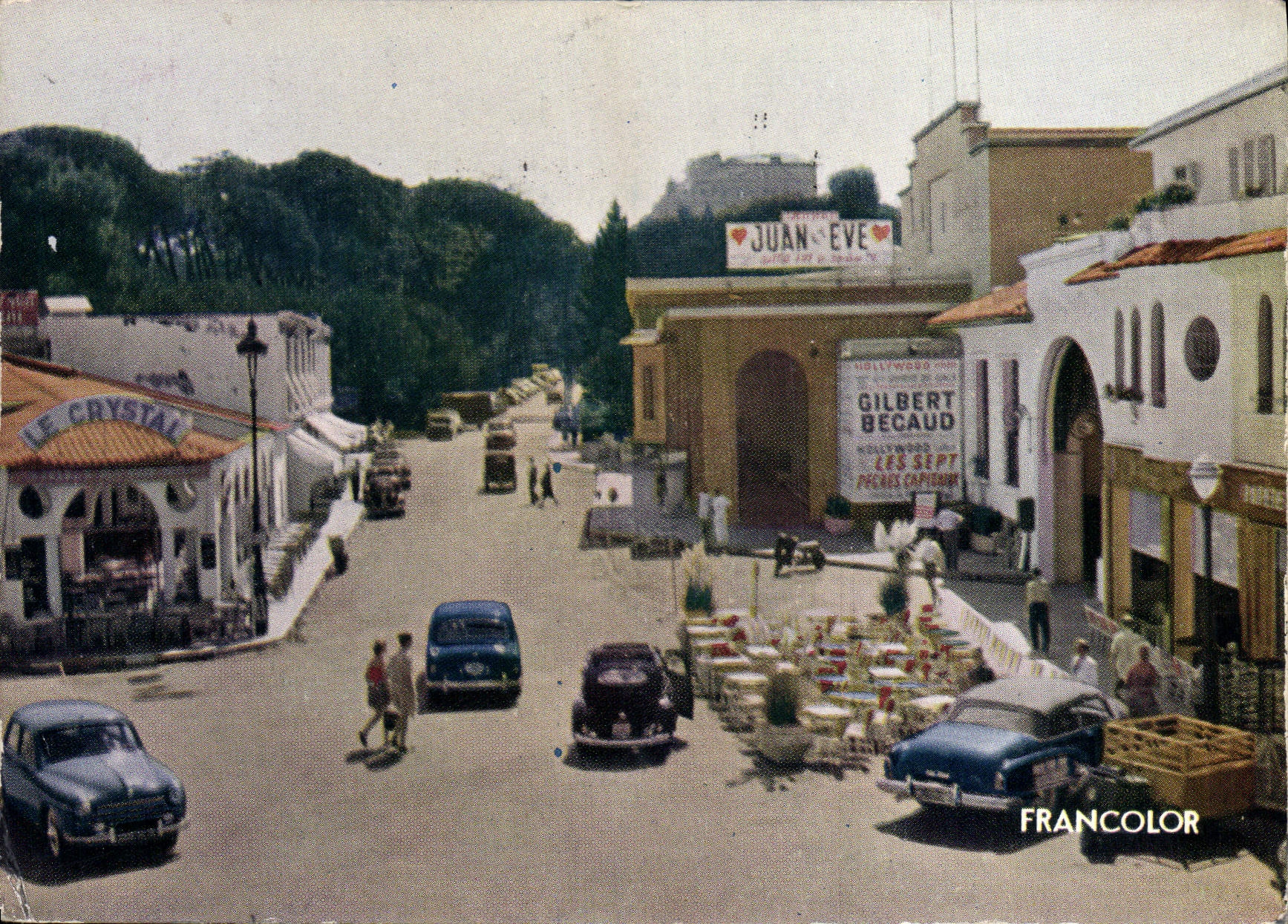 Hollywood — Rue animée avec affiches de films — Éditions Francolor
