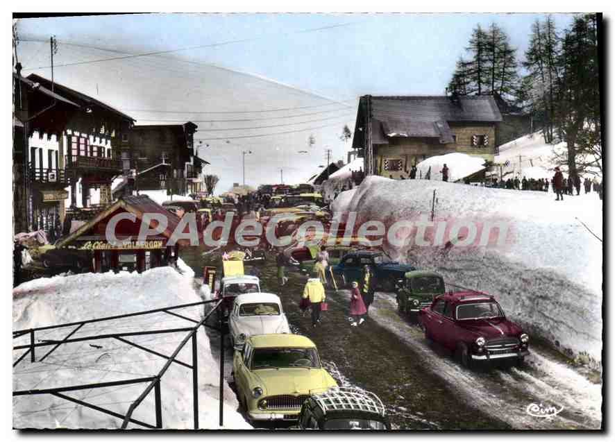 CPSM Centre de Valberg alt 1689 m Vue route de Peone en hiver