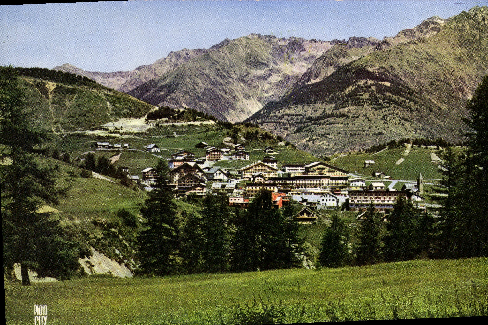 Auron - Alpes-Maritimes — Station d'Été et de Sports d'Hiver — Éditeur: Editions Photoguy, n° K. 55