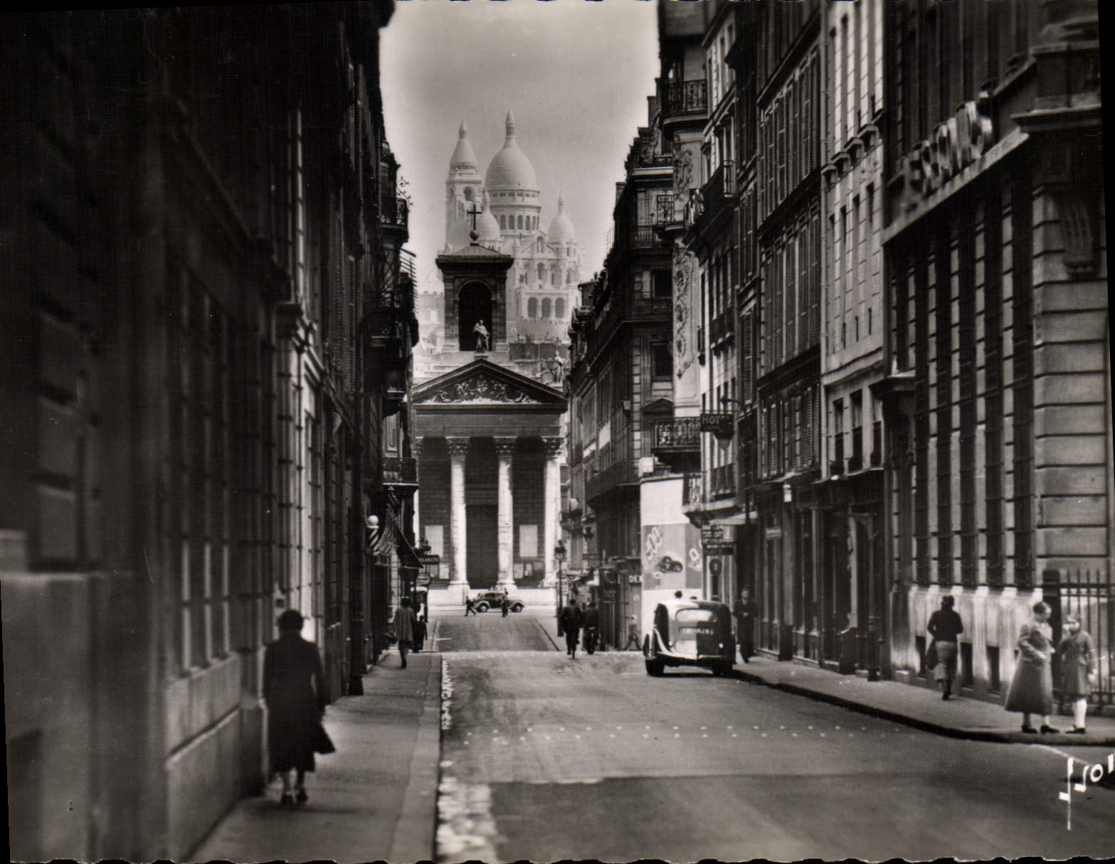 Paris — Rue Laffitte, église N.D. de Lorette et basilique du Sacré-Cœur — Éditions d'Art Martel, n° 573