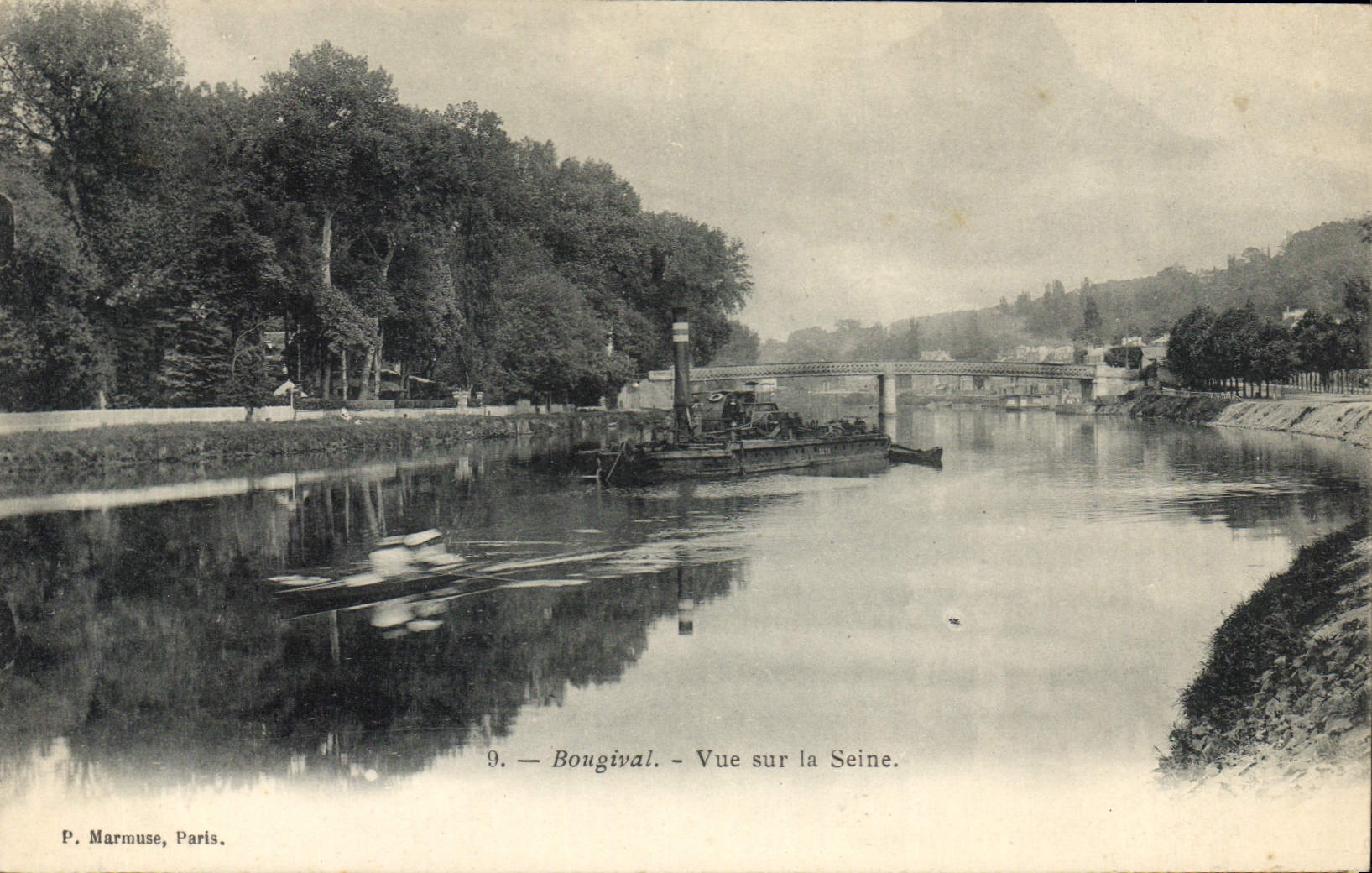 CPA Bougival Vue sur la Seine