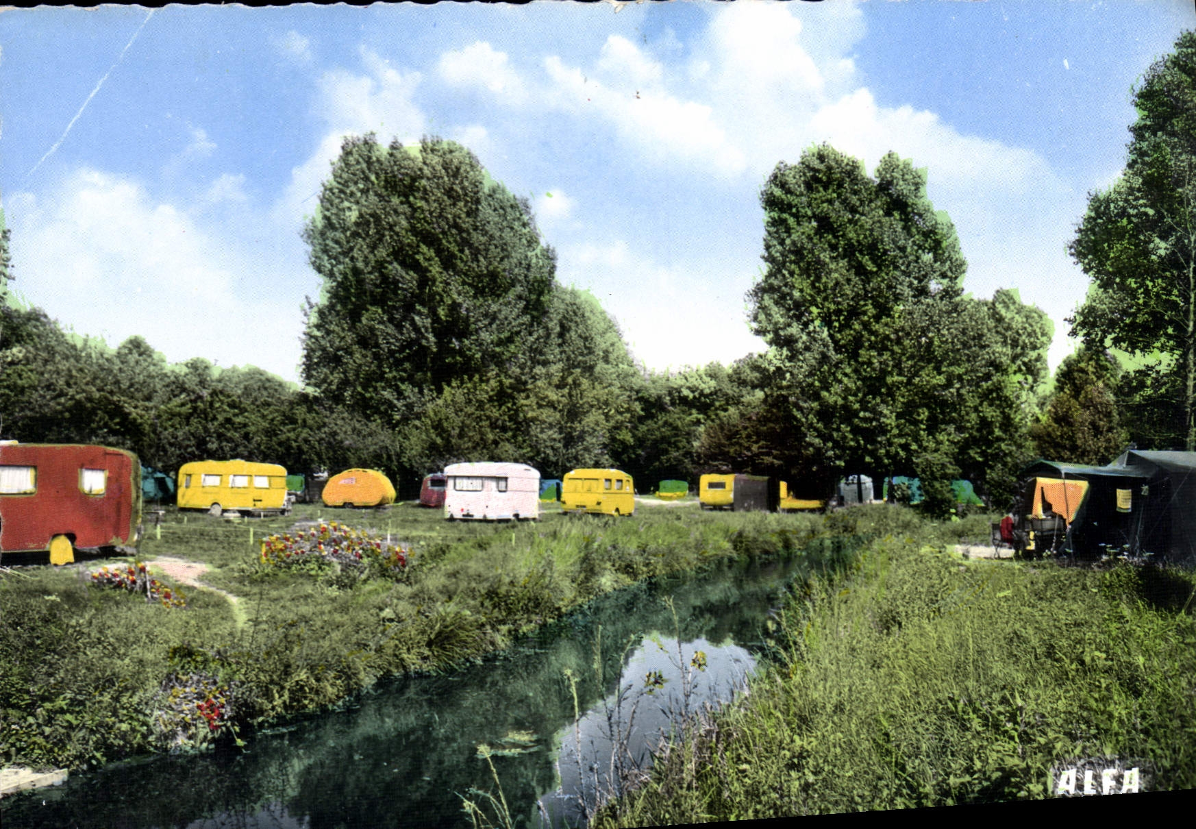 Saint-Arnoult-en-Yvelines — Le Caravaning — Edition ALFA