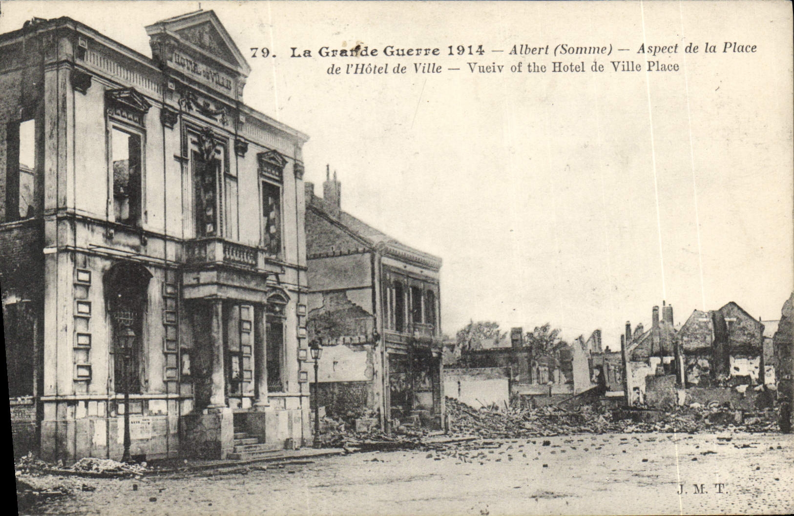 Albert (Somme) — Aspect de la Place de l'Hôtel de Ville après la Grande Guerre 1914 — J.M.T.