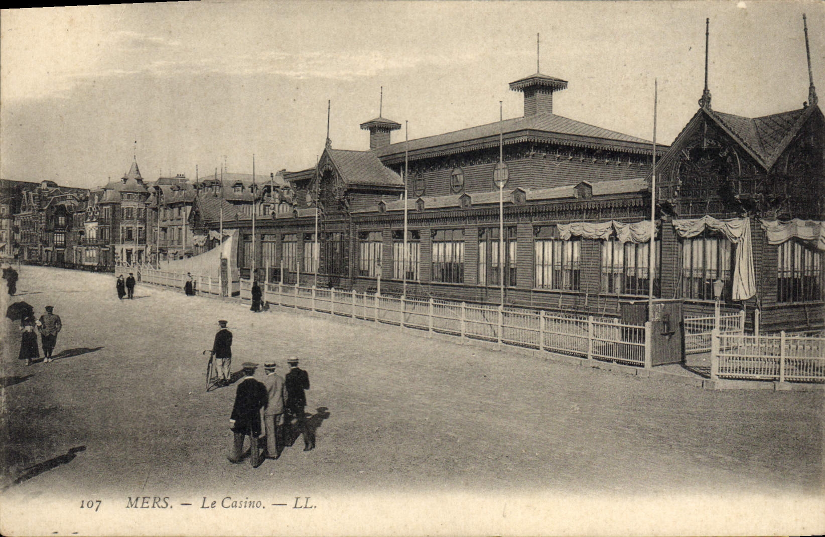 MERS — Le Casino — LL. — n° 107