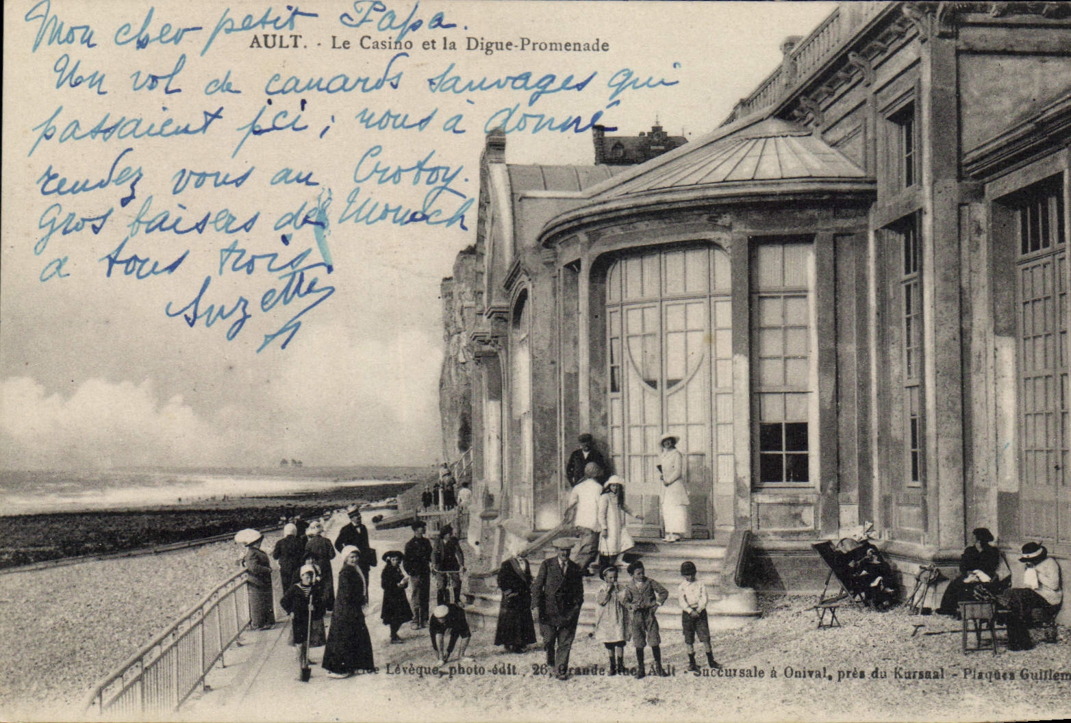 CPA Ault Le Casinot et la Digue Promenade