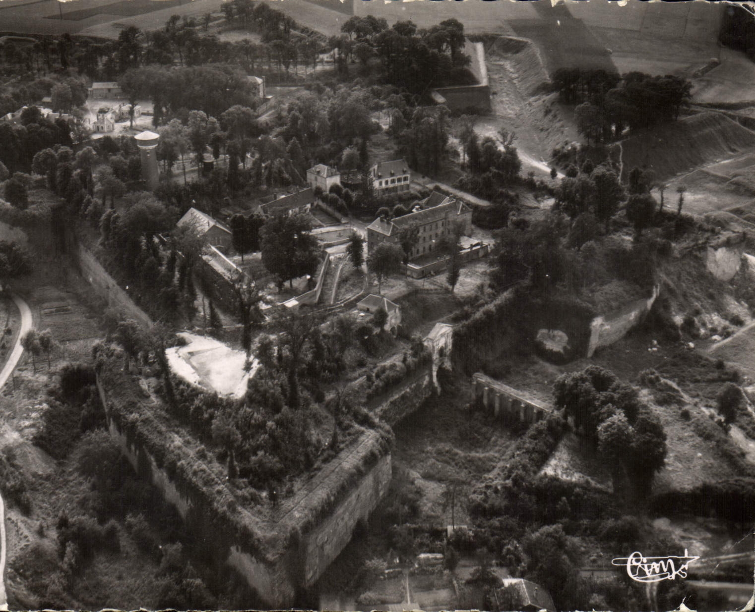 CPSM Doullens (Somme) Vue aerienne La Citadelle