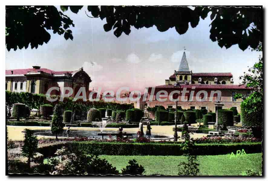 CPA Castres (Tarn) Jardin de l'Eveche Theatre et Musee
