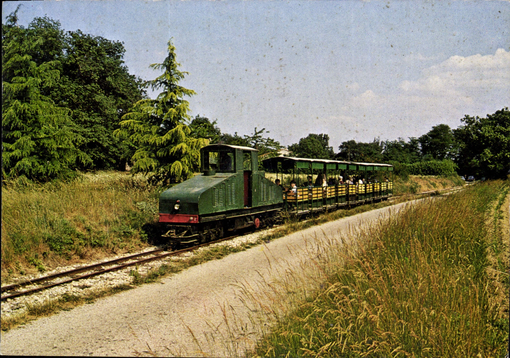 Chemin de fer touristique du Tarn — Saint-Lieux-lès-Lavaur — Locotracteur Crochat n°2