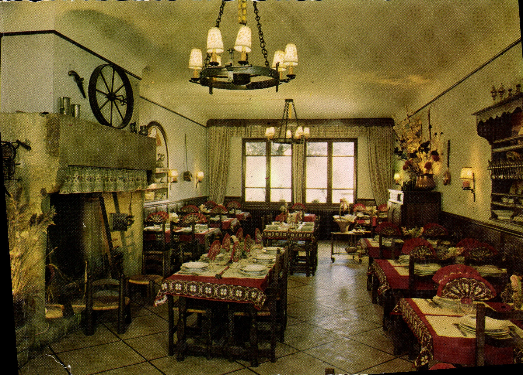 CPSM Tarn et Garonne Montricoux (Tarn et Garonne) Le relais du Postillon Hotel Restaurant La Salle à
