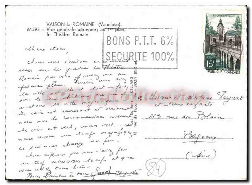 Vaison-la-Romaine — Vue générale aérienne ; au 1er plan, le Théâtre Romain — Les Éditions NCELLARD - BRON — Reverso