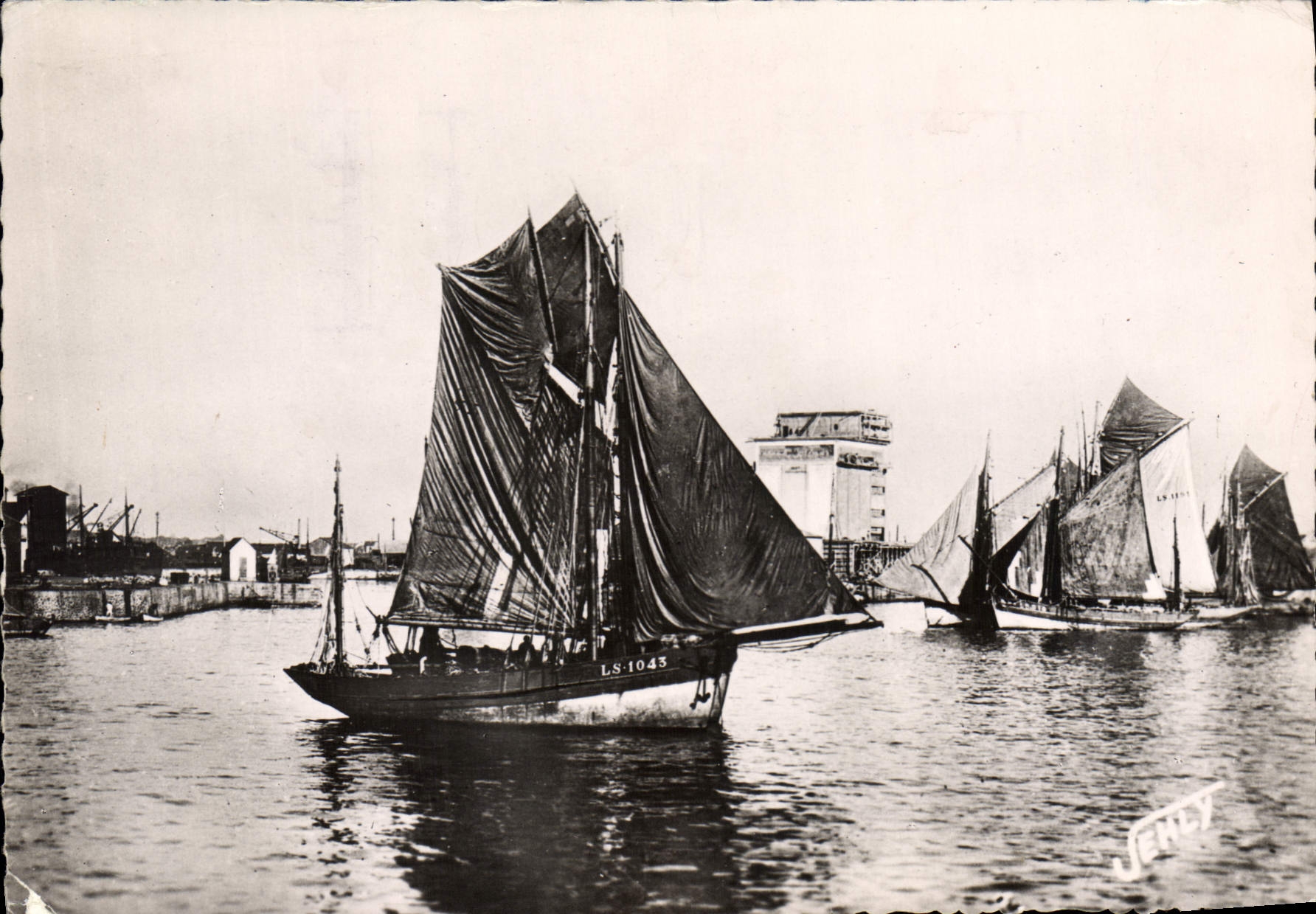 Port des Sables d'Olonne — Départ pour la Pêche au Thon — Editions JEHLY n°417