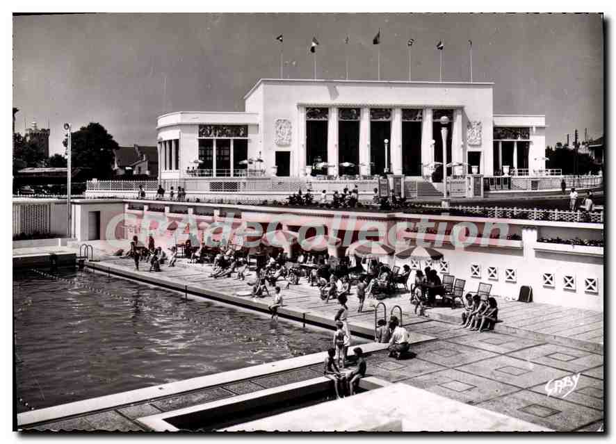 Les Sables-d'Olonne (Vendée) — Le Casino au premier plan, la piscine — Éditions Gaby, Nantes