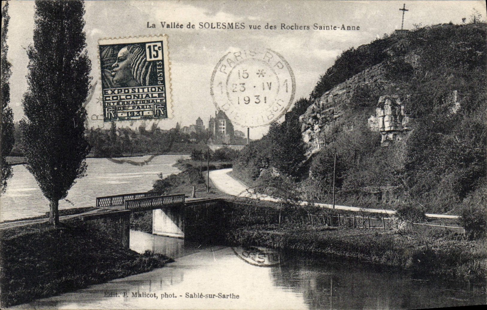 CPA La Vallee de Solesmes vue des Rochers Sainte Anne 