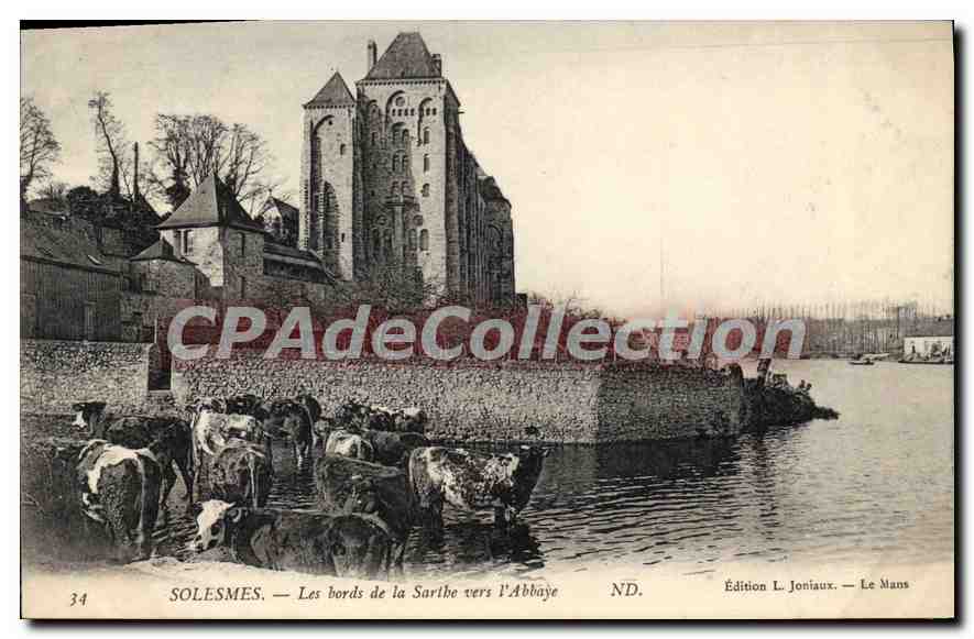 CPA Solesmes Les bords de la Sarthe vers l'Abbaye 