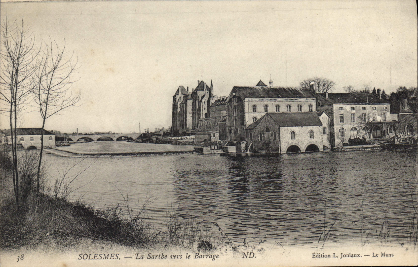 CPA Solesmes La Sarthe vers le Barrage 
