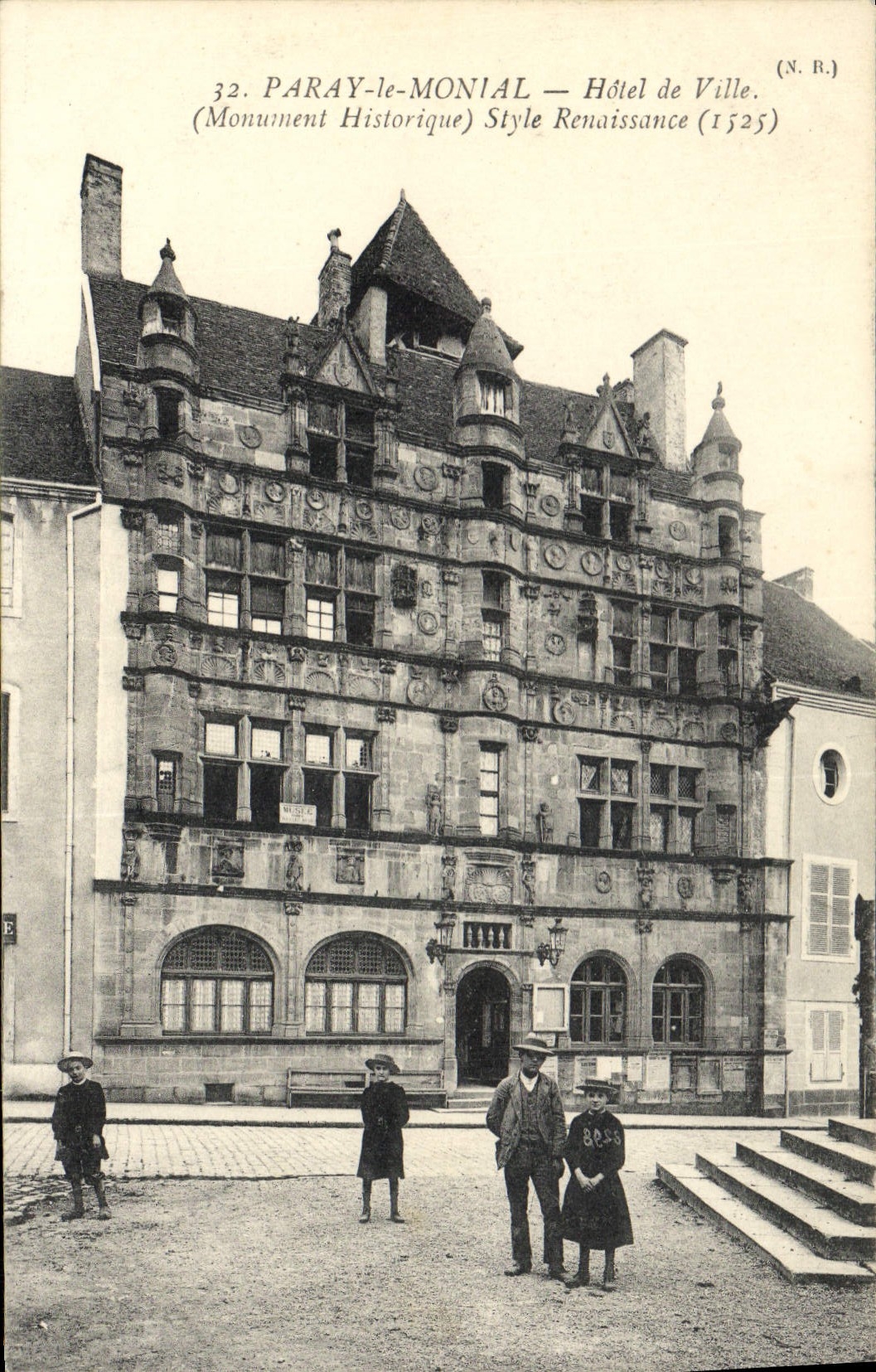 Paray-le-Monial — Hôtel de Ville, Style Renaissance (1525) — (N.R.)