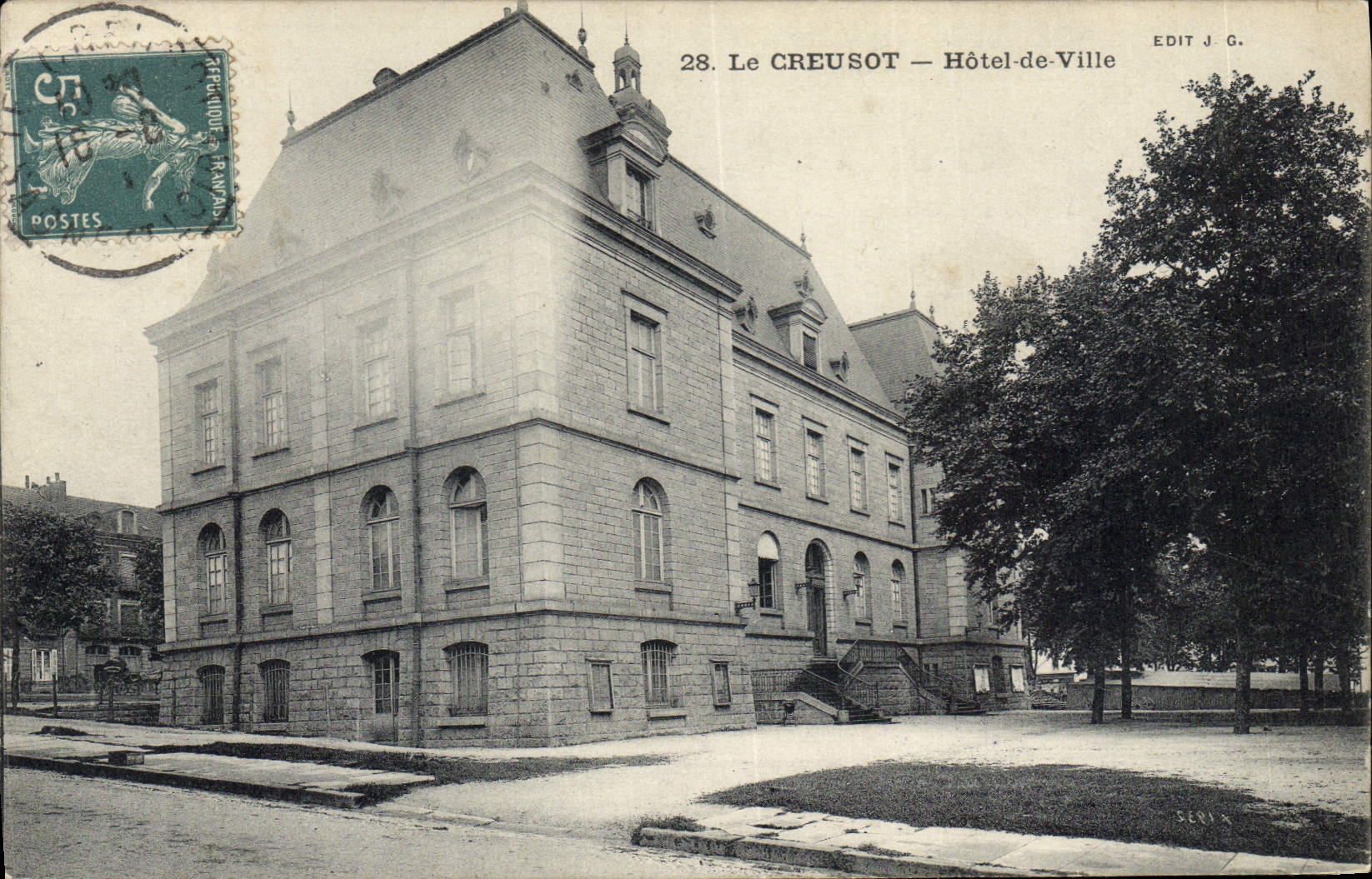 Le Creusot — Hôtel-de-Ville — EDIT J.G.