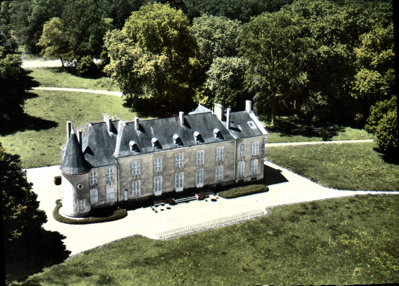 CPSM La Chapelle St Remy Sarthe Chateau de Courvalain 
