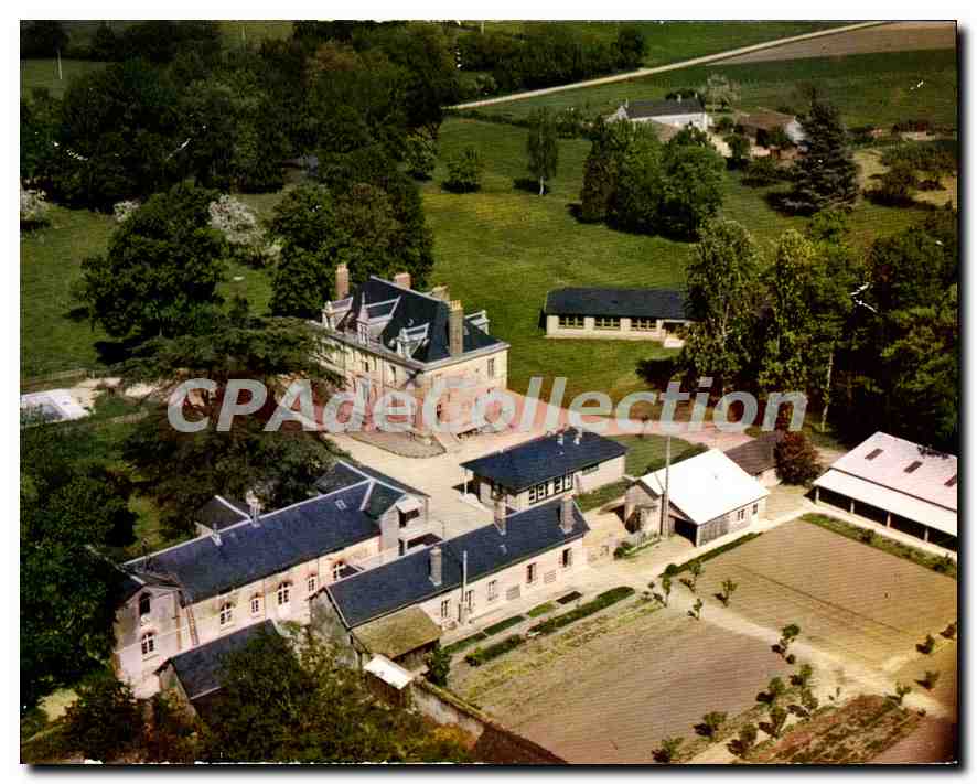 Cérans-Foullétourte (Sarthe) — Vue aérienne du château — CPAAdeCollection