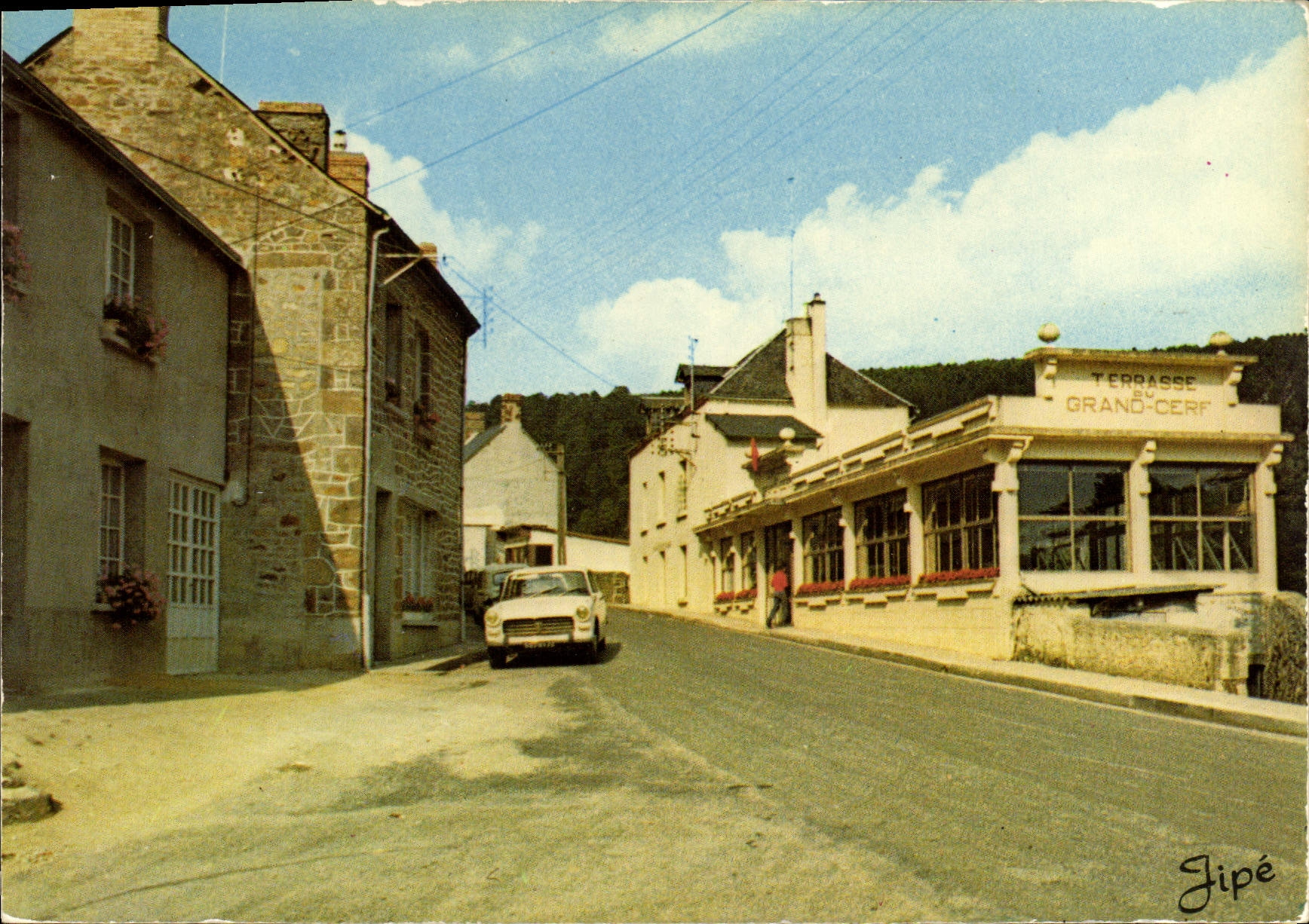 Terrasse des Grand-Cerf — Saint-Léonard-des-Bois — Editions JIPE