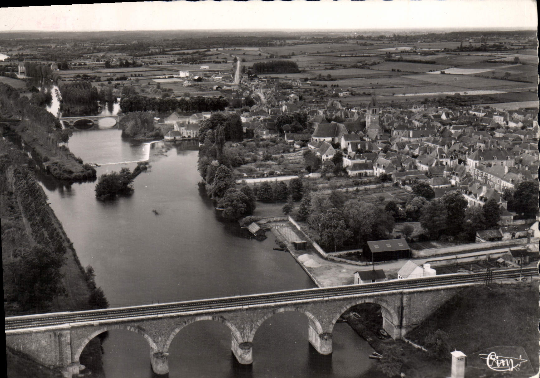 CPSM Noyen sur Sarthe Vue aerienne 