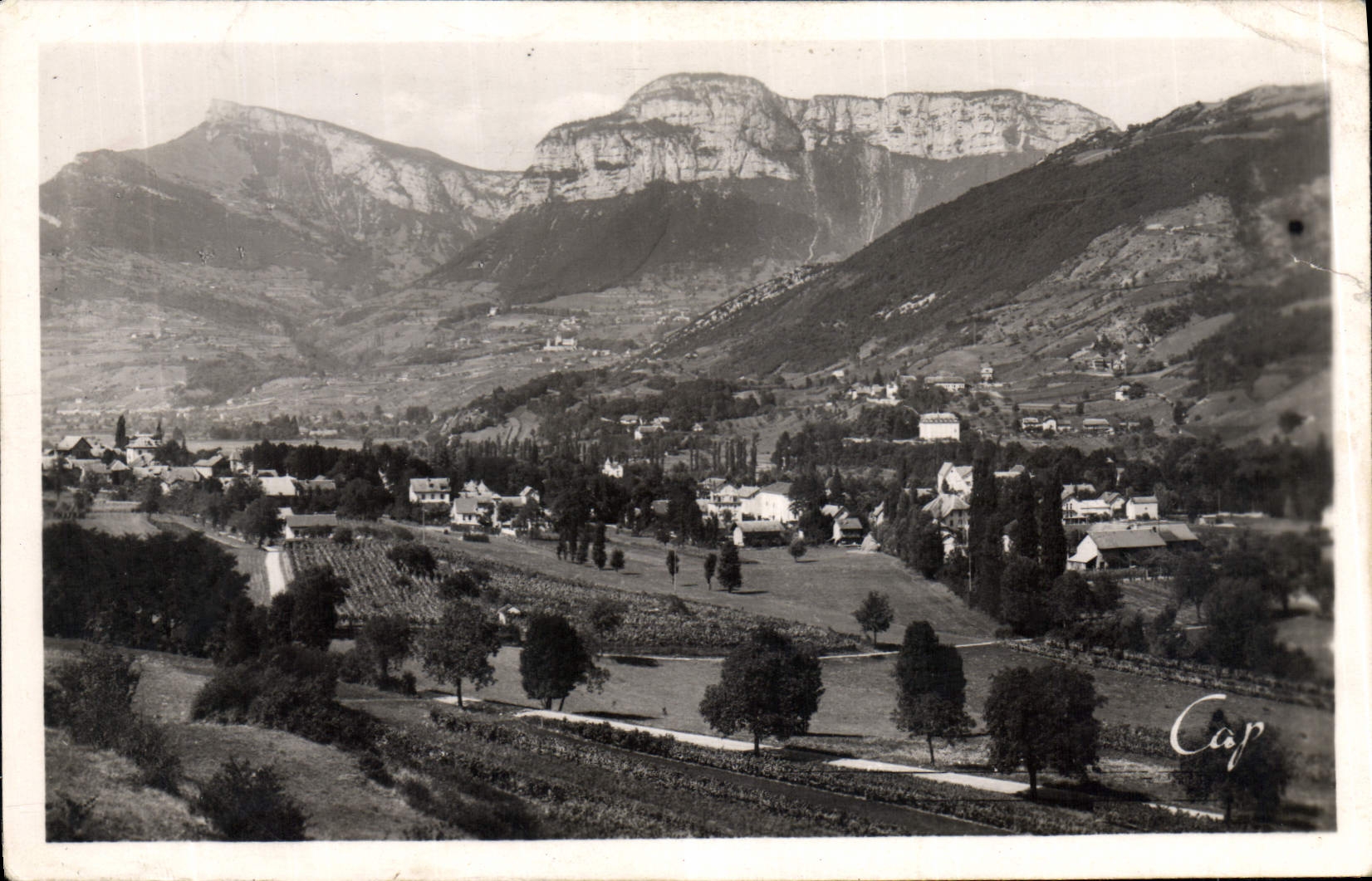 CPA Challes les Eaux vue generale et les Monts Nivolet et Penay 